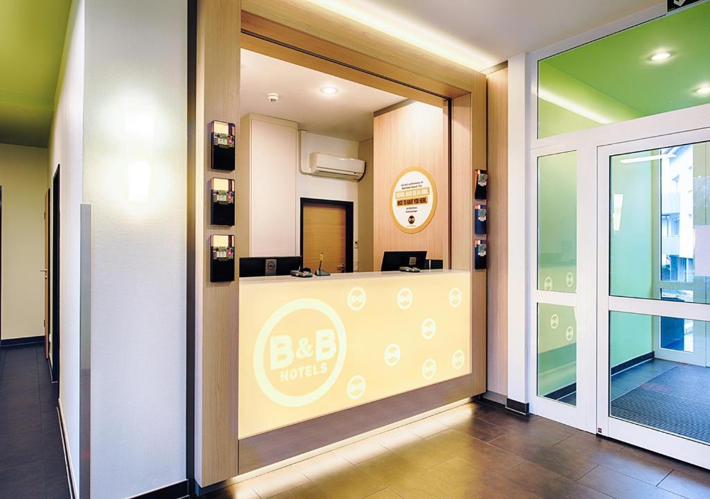 B&B Hotel Kassel-City Exterior photo